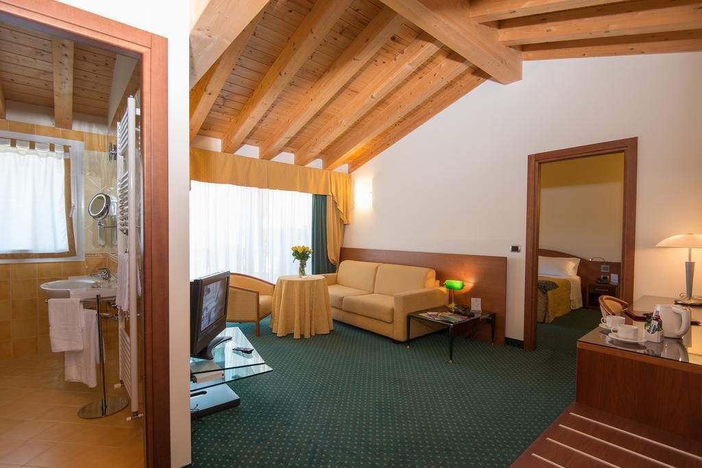 Hotel Capri Bardolino 3S Extérieur photo