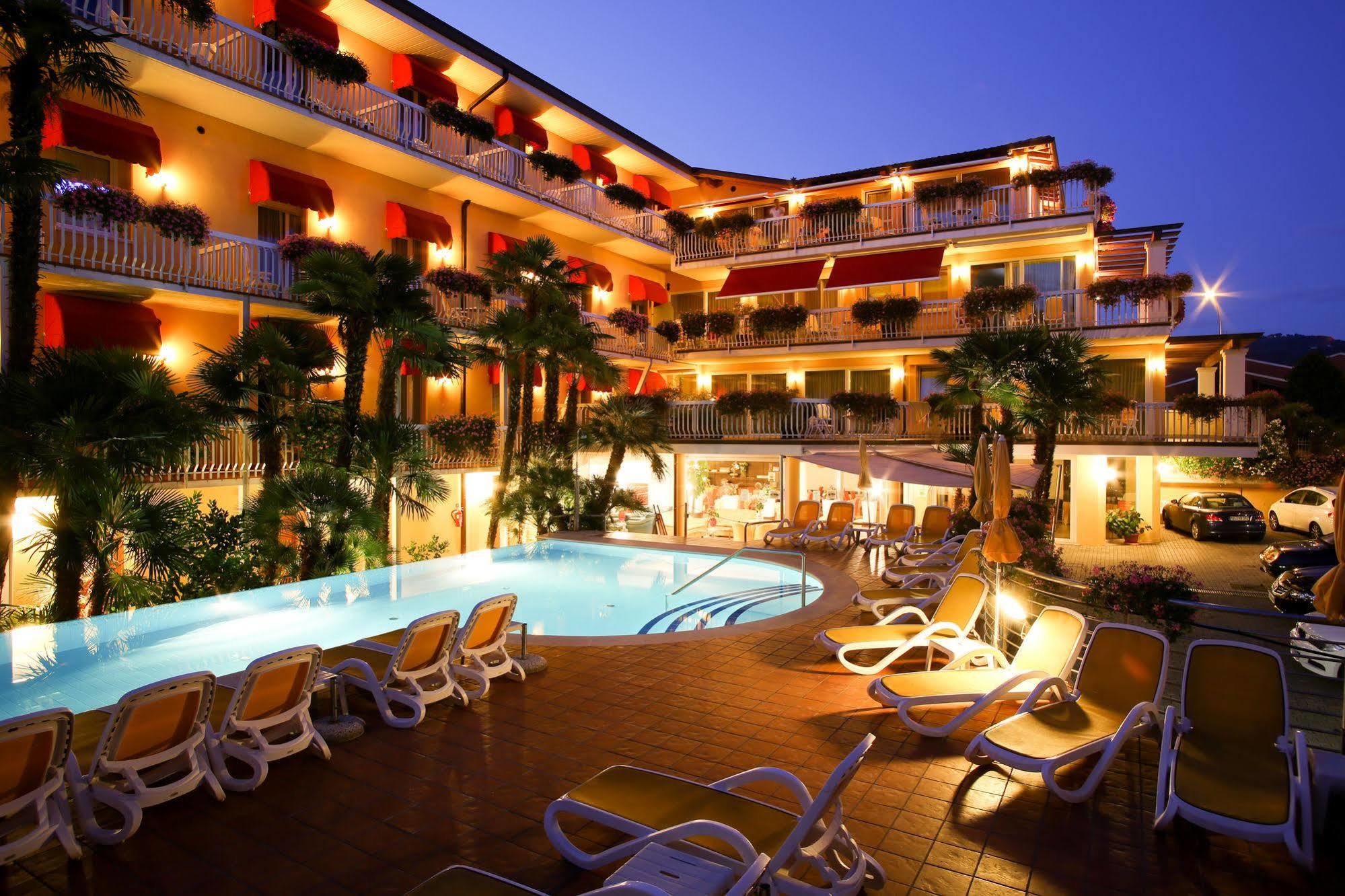 Hotel Capri Bardolino 3S Extérieur photo