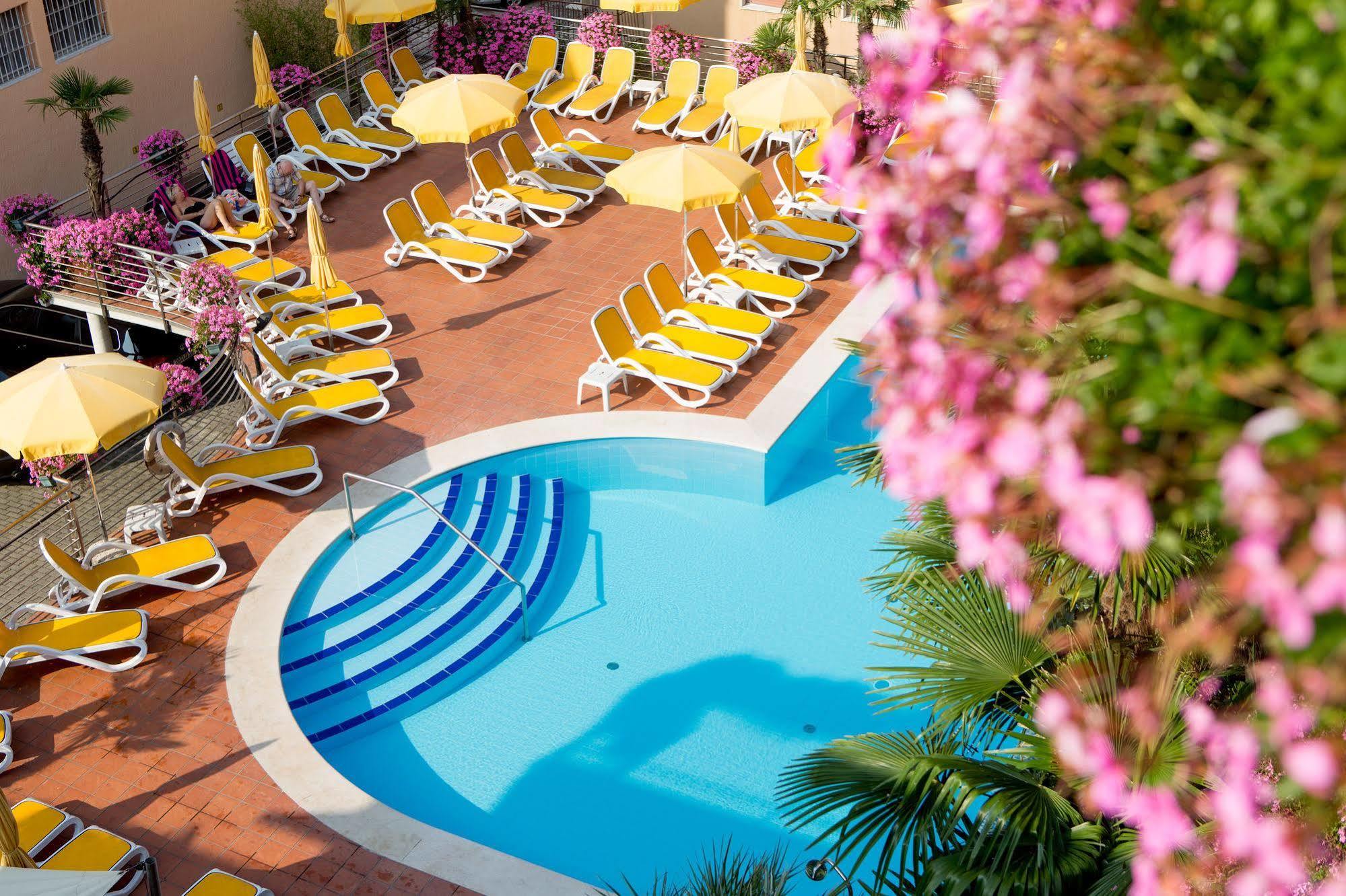 Hotel Capri Bardolino 3S Extérieur photo
